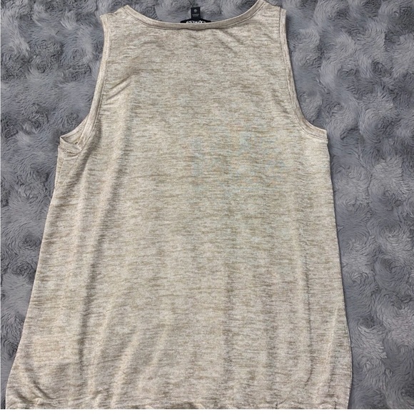 Express Top - Picture 2 of 5